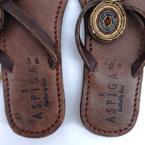 Aspiga Boho Quiet Luxe Handcraft Artsy Glass Beaded Medallion Leather Sandal 36 - Picture 6 of 9